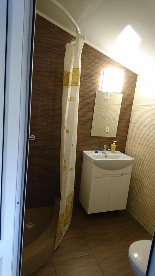 Guest House Dacha 卡罗利诺-布加兹 外观 照片