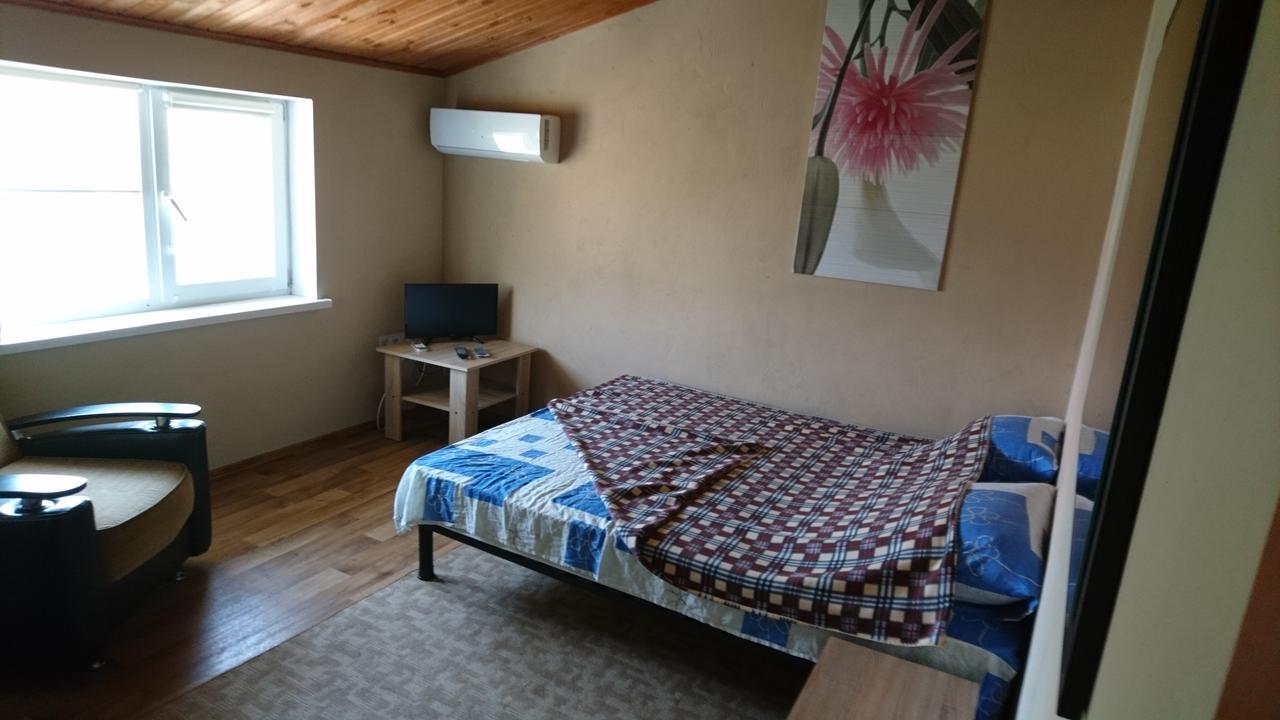 Guest House Dacha 卡罗利诺-布加兹 外观 照片
