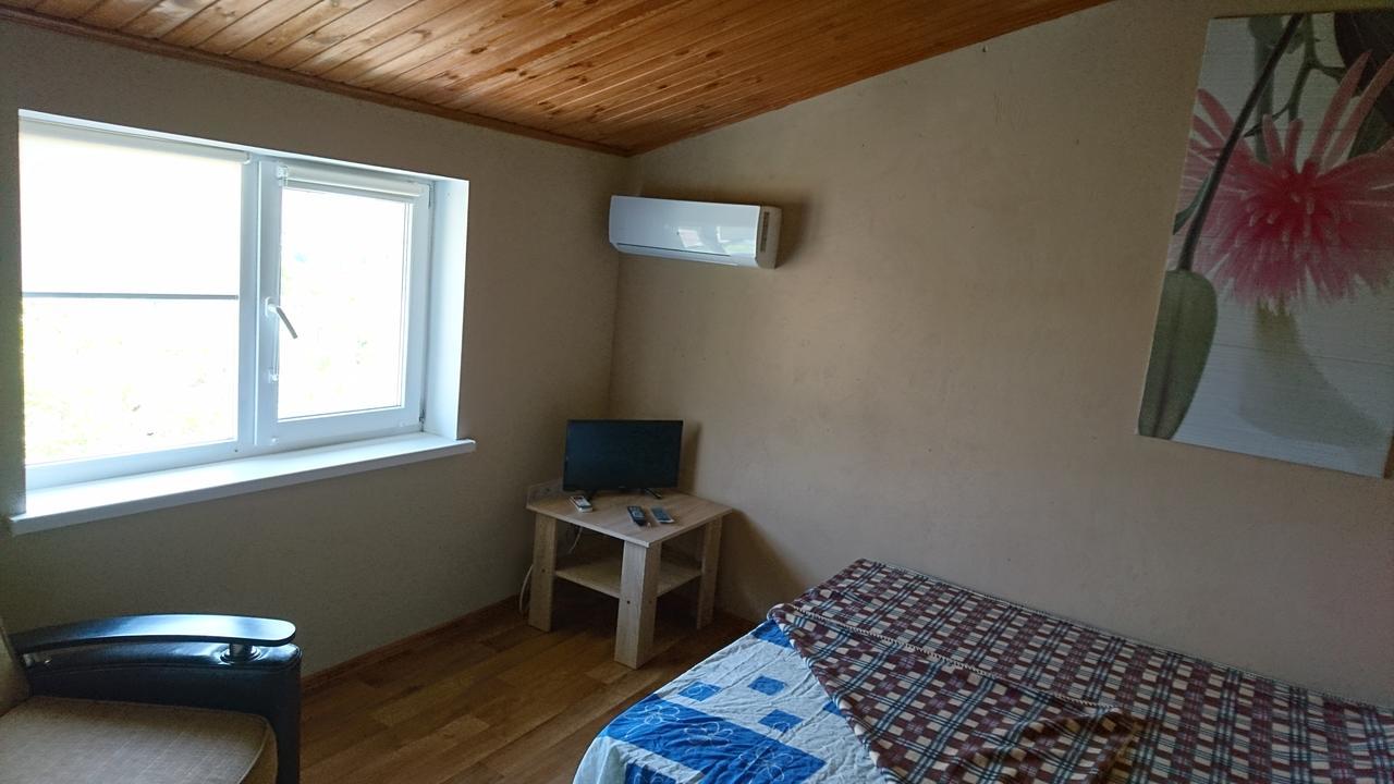 Guest House Dacha 卡罗利诺-布加兹 外观 照片