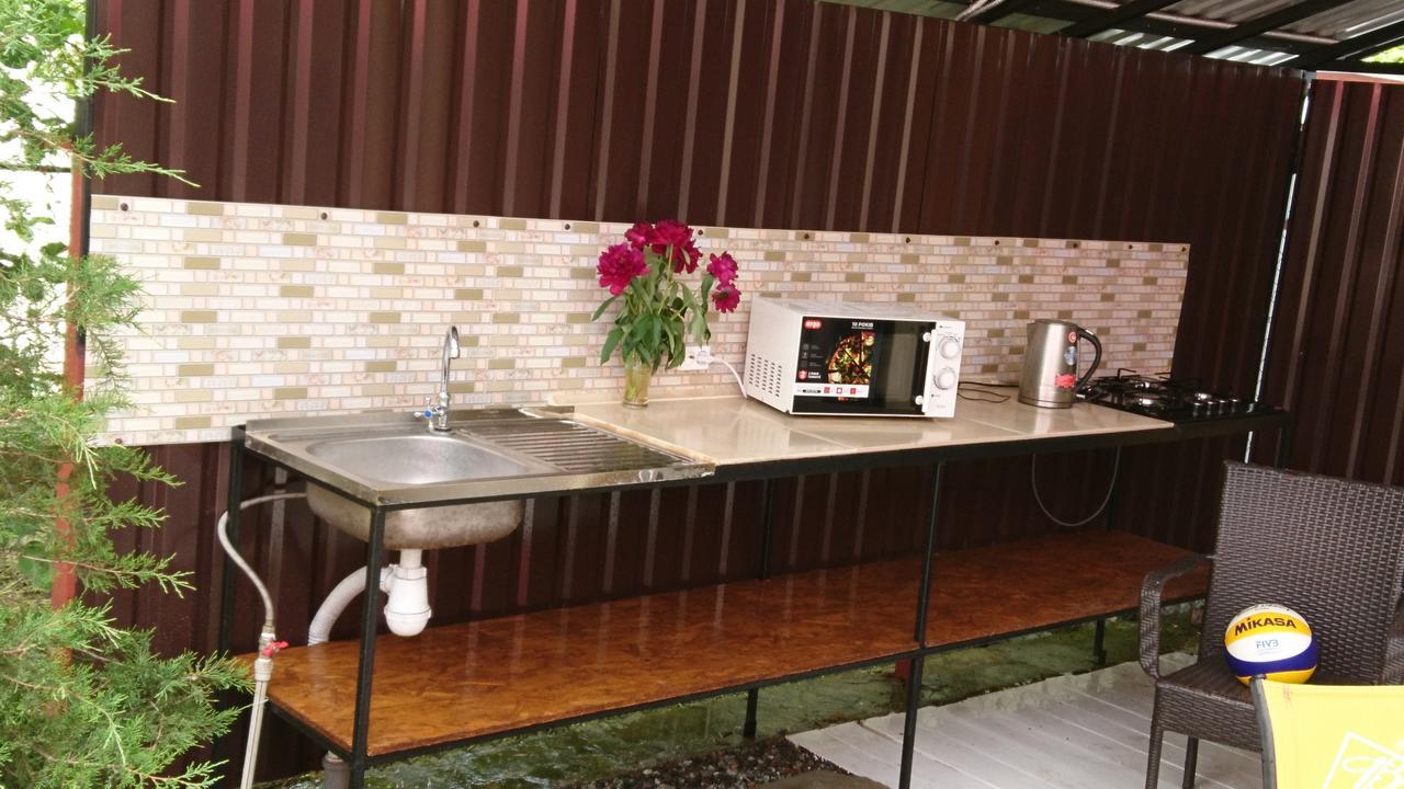 Guest House Dacha 卡罗利诺-布加兹 外观 照片