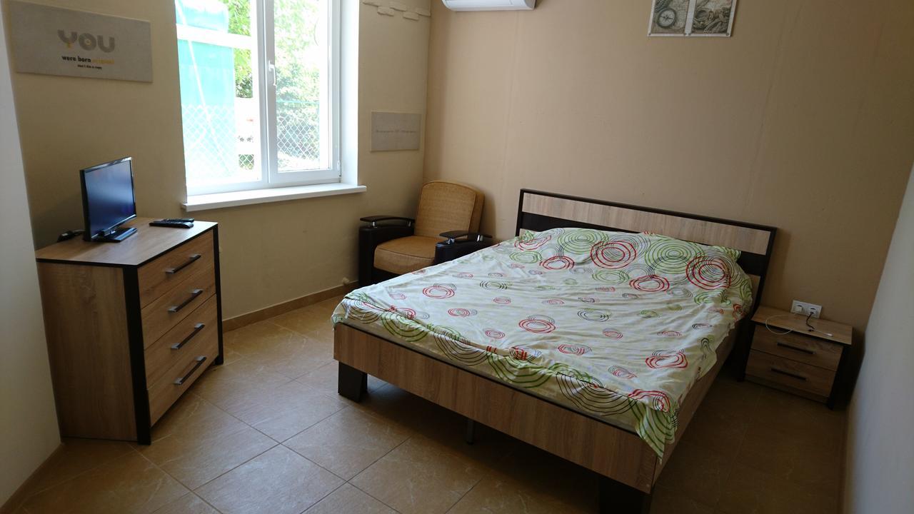 Guest House Dacha 卡罗利诺-布加兹 外观 照片