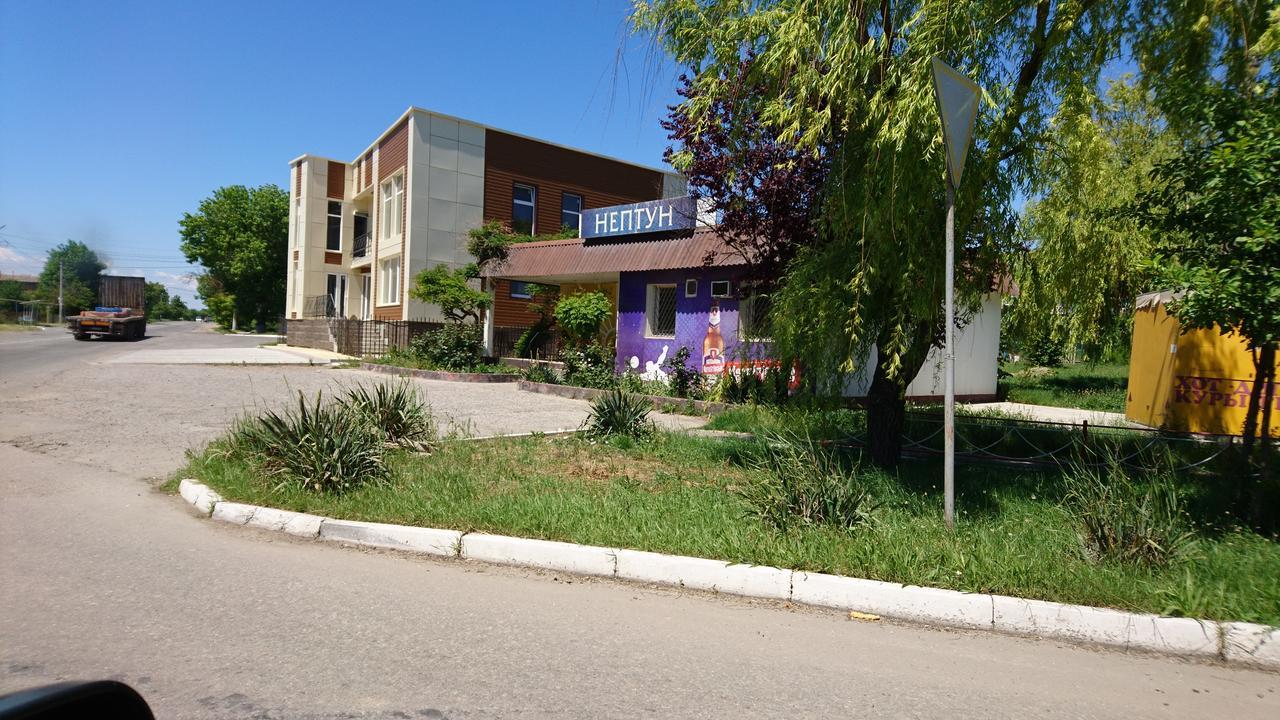 Guest House Dacha 卡罗利诺-布加兹 外观 照片