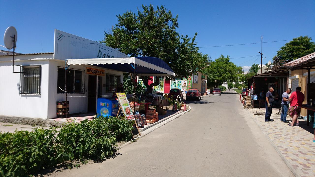 Guest House Dacha 卡罗利诺-布加兹 外观 照片