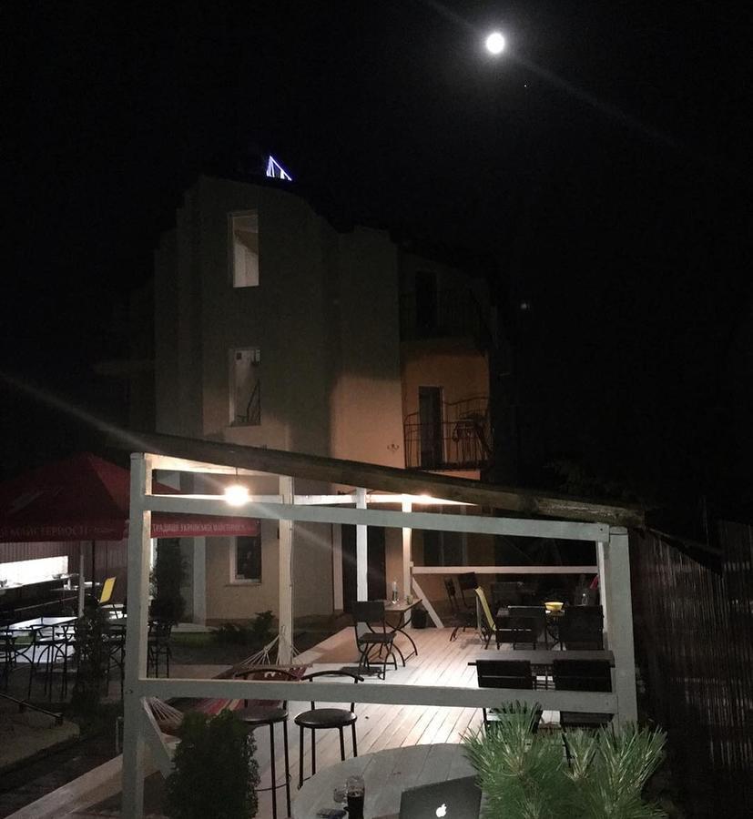 Guest House Dacha 卡罗利诺-布加兹 外观 照片