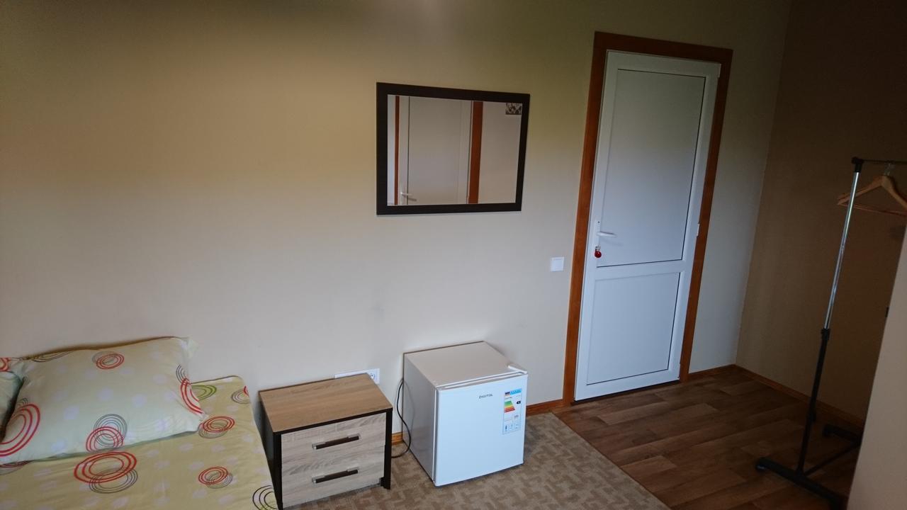 Guest House Dacha 卡罗利诺-布加兹 外观 照片