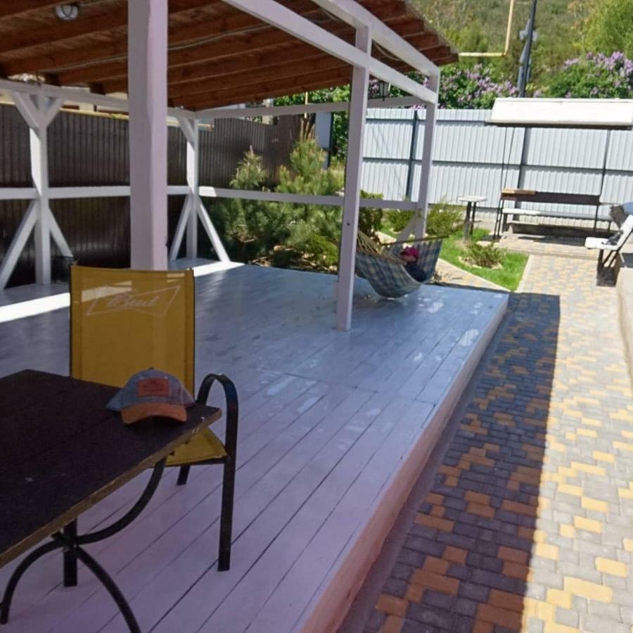 Guest House Dacha 卡罗利诺-布加兹 外观 照片